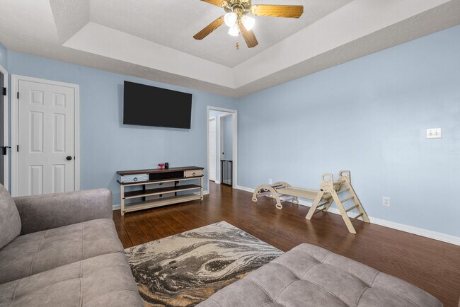 Building Photo - 1307 Chucker Dr