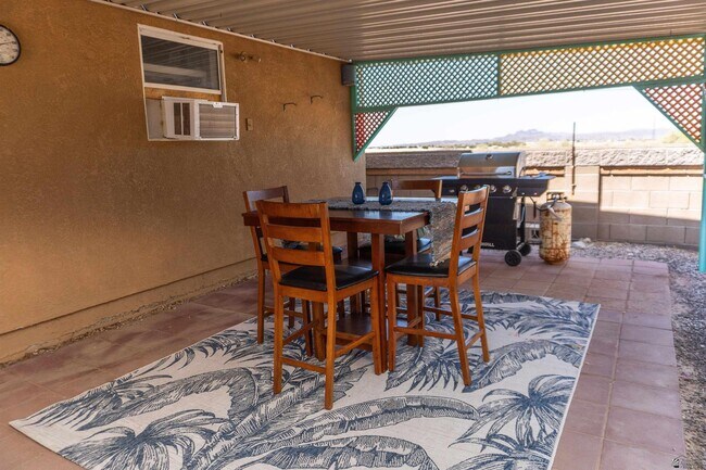 Building Photo - 28702 Canal Ave