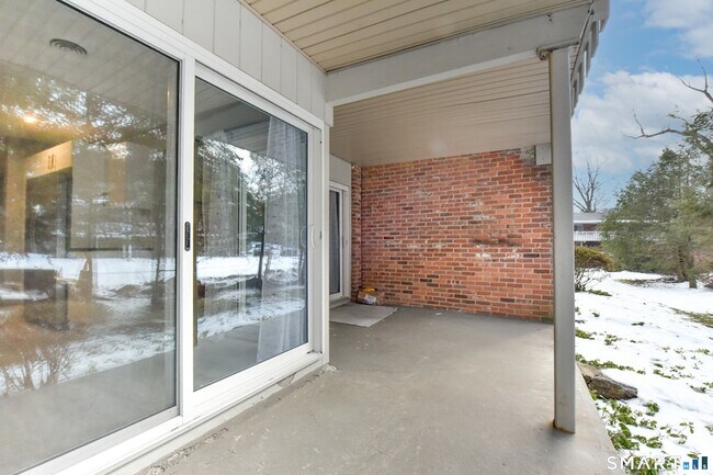 Building Photo - 28 Mill Hill Rd