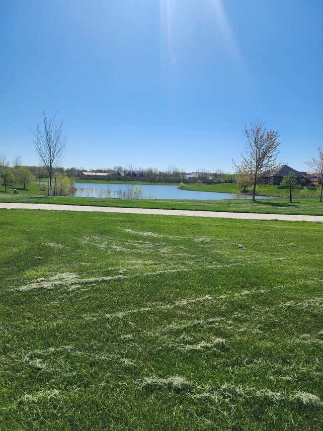 Building Photo - 3 Bed 3 Bath Single Family Home