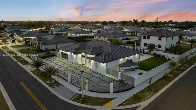 Building Photo - 13305 SW 190th Terrace