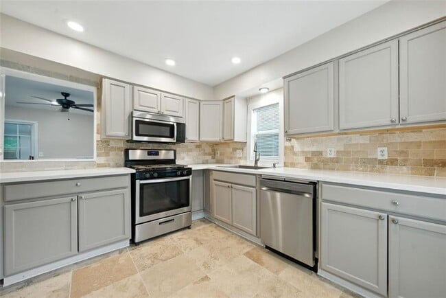 Building Photo - 4445 Aspen Woods Ct