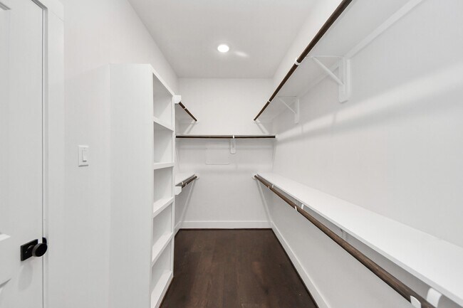 Building Photo - 5502 Wheatley St