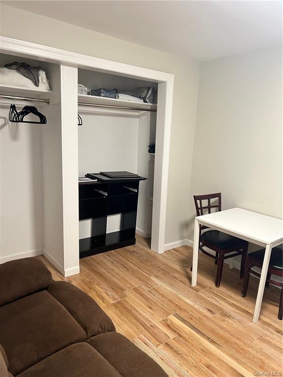 Building Photo - 27 Main St