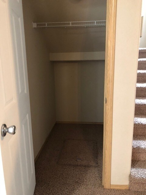 Building Photo - Spacious 4 bedroom, 2.5 bath, in Breckenridge Community