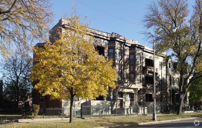 Primary Photo - 3839-3843 S Michigan Ave