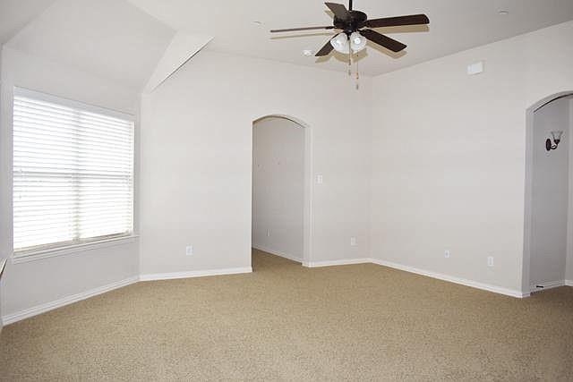 Building Photo - 5140 Chinquapin Dr