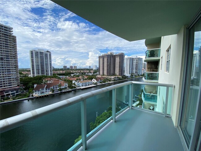 Building Photo - 19390 Collins Ave