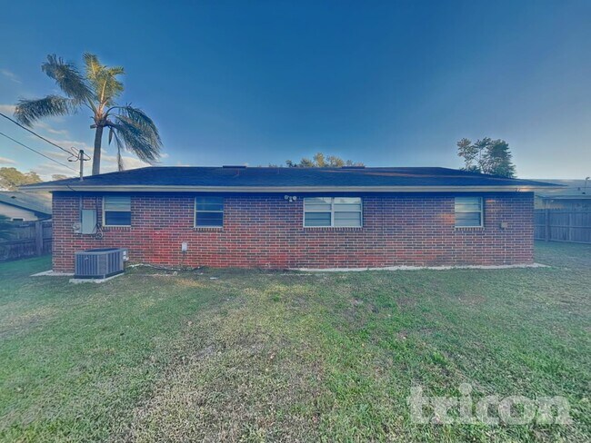 Building Photo - 1108 Fountainhead Dr