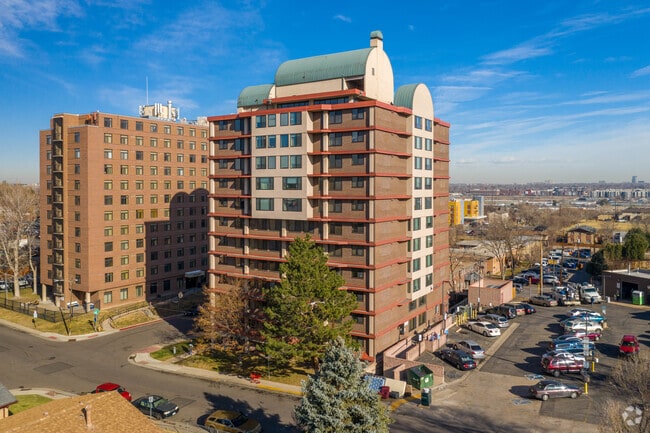 Building Photo - Walsh Manor Apartments