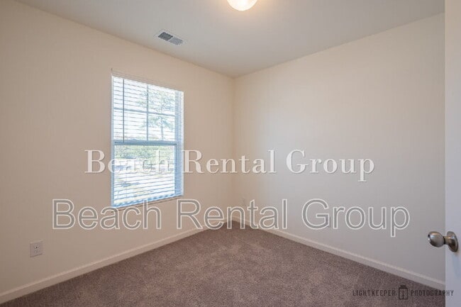 Building Photo - 305 Cherwell ct