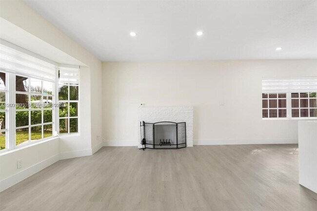 Building Photo - 212 NW 103rd St