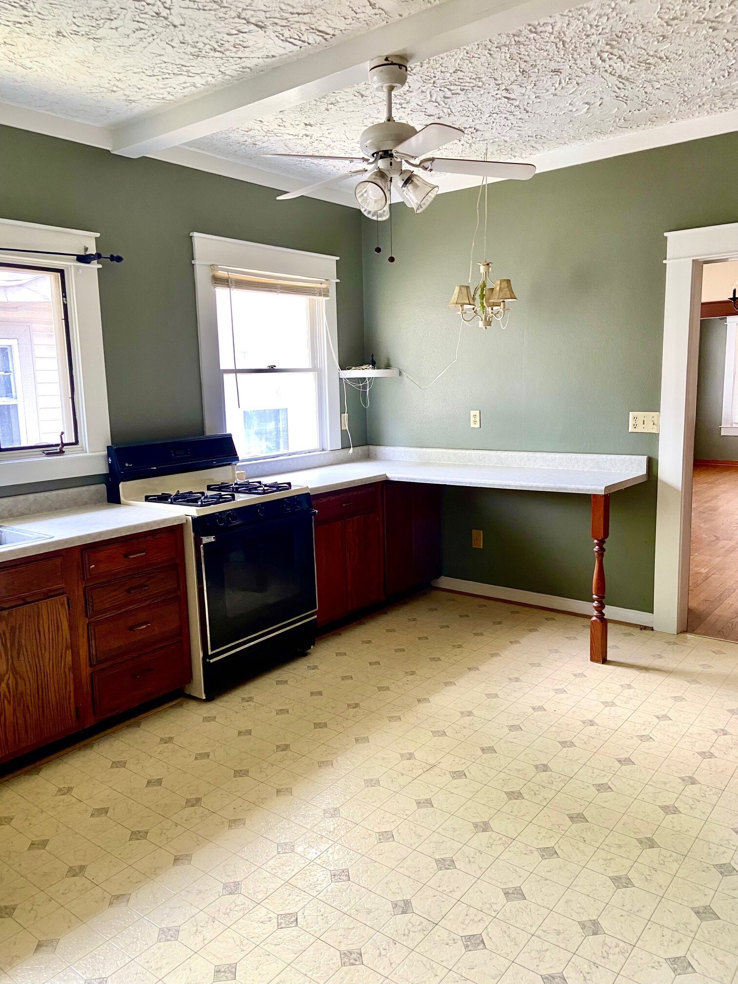 Building Photo - 1407 11th St S