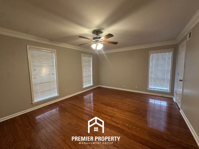 Building Photo - Spacious 4BR Cordova Home with Hardwood Floors, Fireplace & Fenced Yard