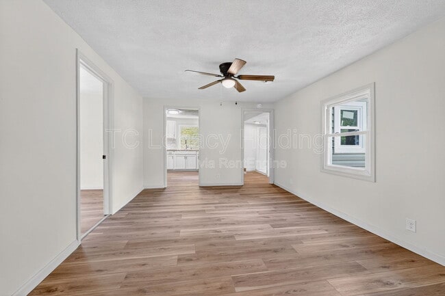 Building Photo - 73 Beechwood Ave