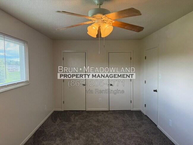 Building Photo - 1805 Meadowland Ln
