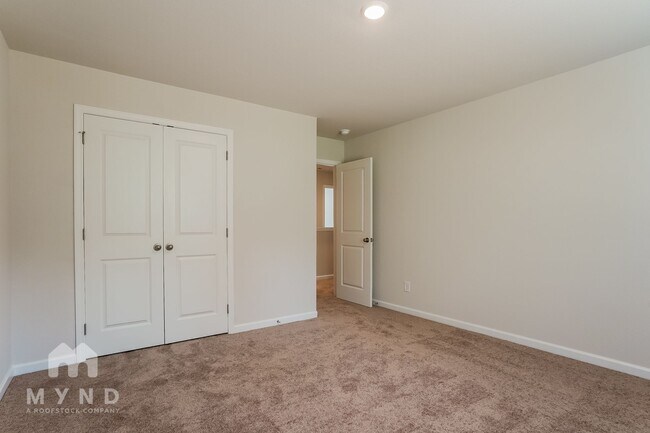 Building Photo - 124 Taverners Ln