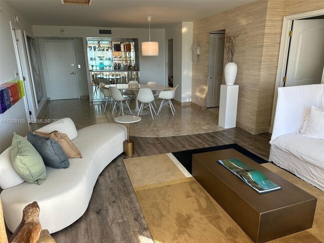 Building Photo - 6039 Collins Ave