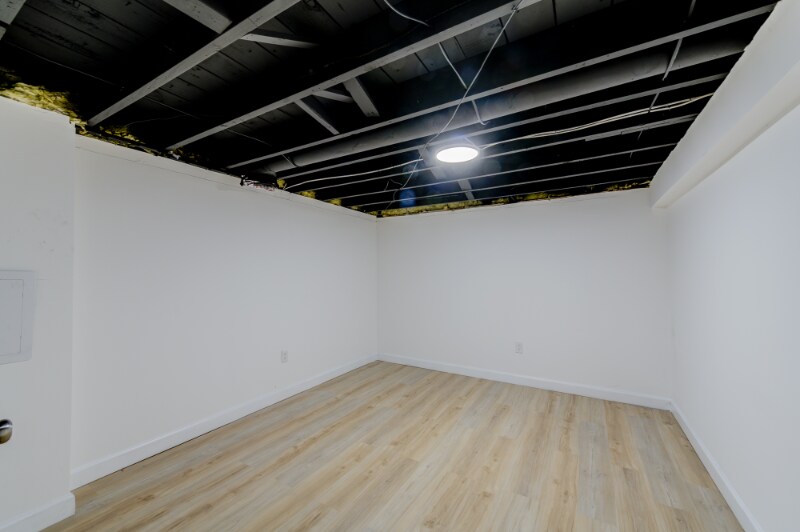 Building Photo - 9701 Echo Ln