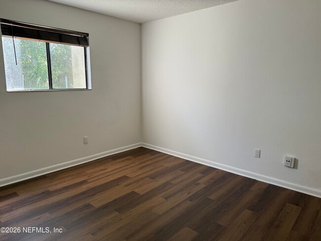 Building Photo - 5243 Westchase Ct