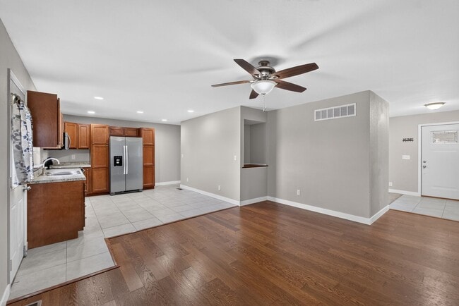 Building Photo - 3689 Whispering Woods Dr