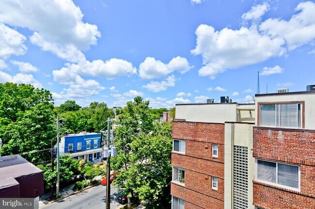 Building Photo - 5401 9th St NW