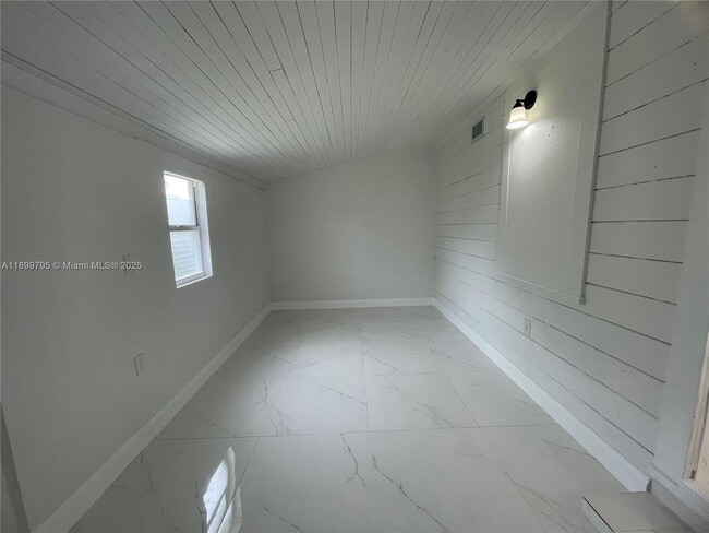 Building Photo - 7631 NW 4th Ave