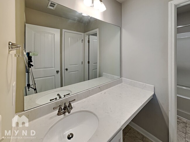 Building Photo - 155 Finley Dr
