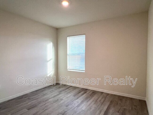 Building Photo - 17506 Canopy Pl