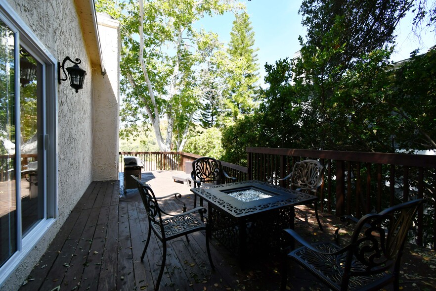 Building Photo - 3514 Pansy Dr