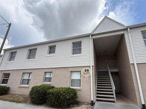 Building Photo - 7210 N Manhattan Ave