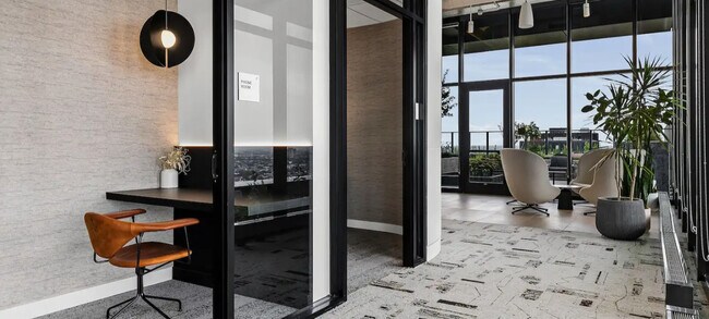 Building Photo - 225 N Elizabeth St