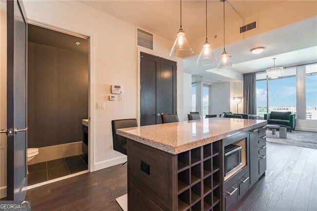 Building Photo - 1820 Peachtree St NW