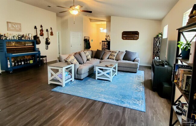 Building Photo - 4324 Thistle Pne Ct