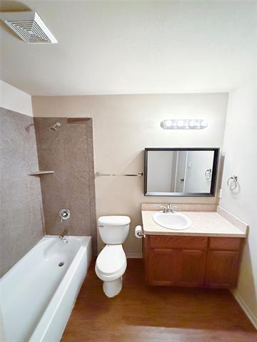 Building Photo - 834 Mirabell Ct