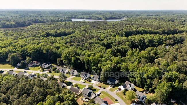 Building Photo - 1608 Rogers Pointe Ln
