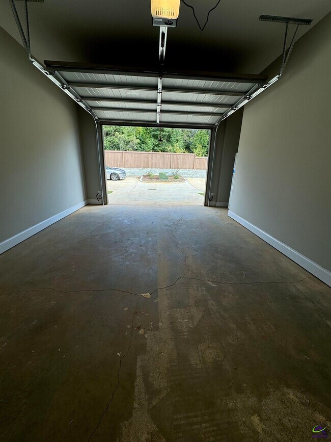 Building Photo - 312 Beau Claire Cir