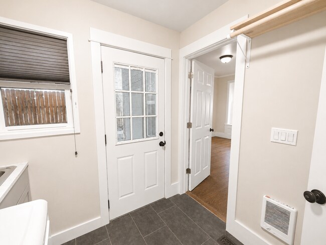 Building Photo - Heart of Bend Oasis: 3-Bedroom Home with Live-Edge Accents, New Carpet, and Fenced-In Parking