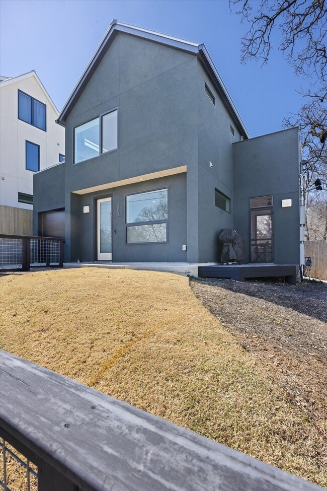 Building Photo - 1202 Greenwood Ave