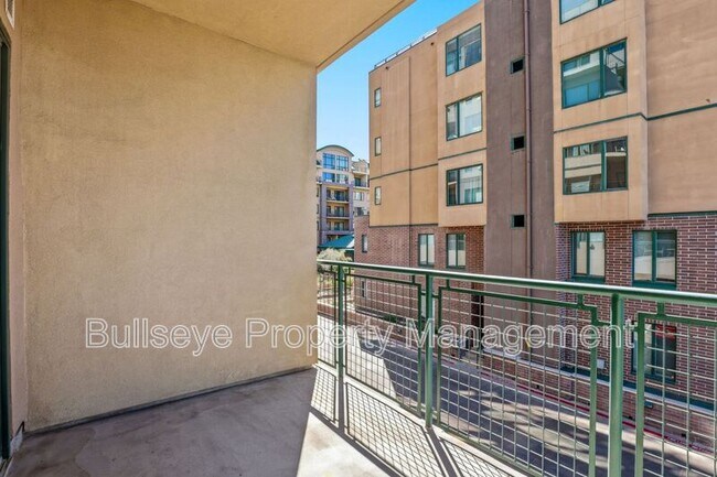 Building Photo - 2302 N Central Ave