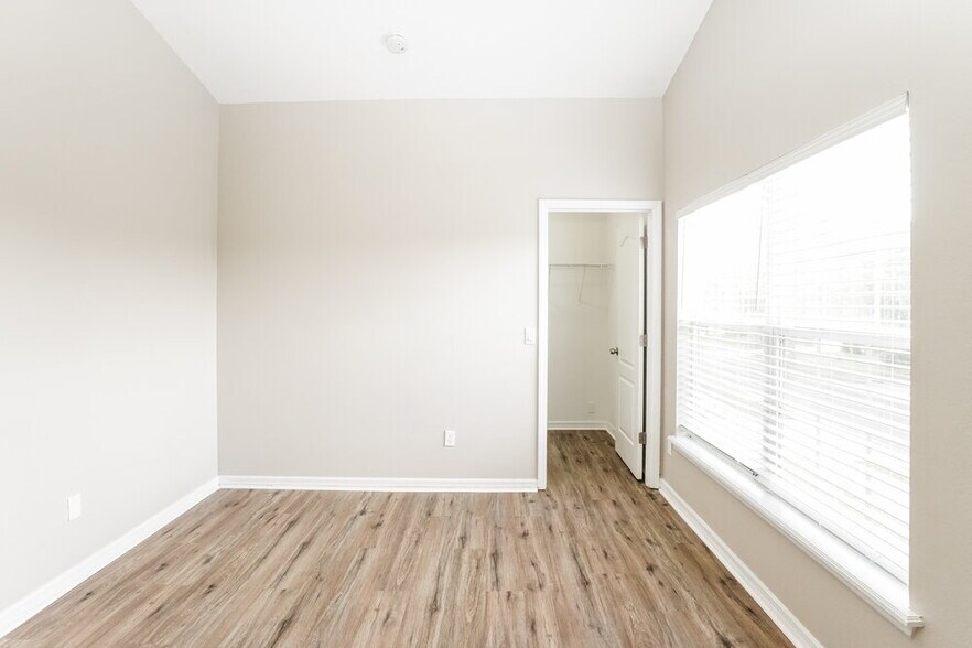 Building Photo - 4360 Spring Blossom Dr