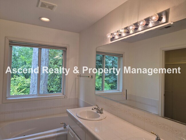 Building Photo - Available Now Stunning 2 Level Traditional...