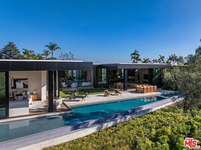 Building Photo - 1335 Carla Ln