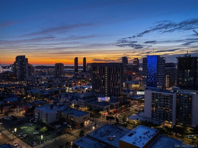 Roof Deck View - 1080 Park Blvd
