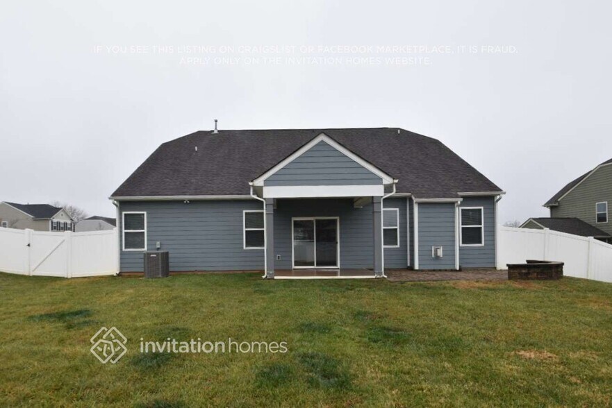 Building Photo - 251 Bushney Loop