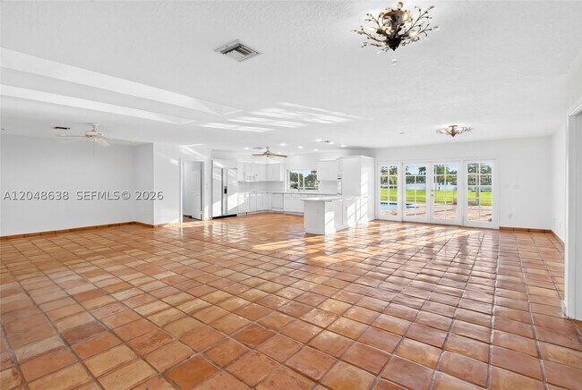 Building Photo - 14121 SW 97th Ave