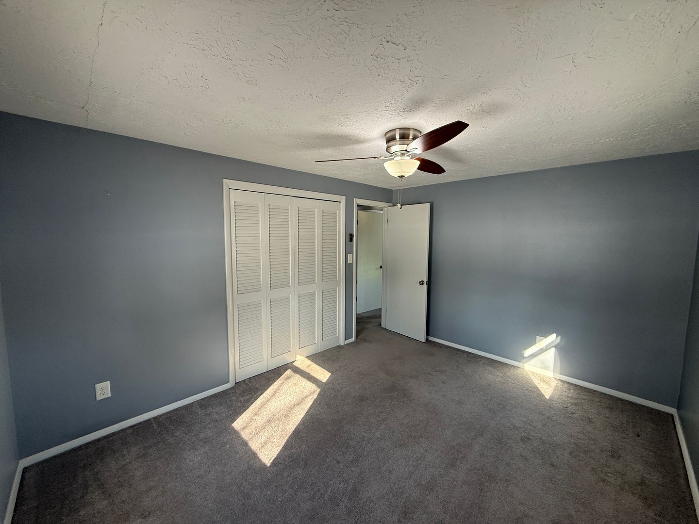 Building Photo - 7215 Shady Ln