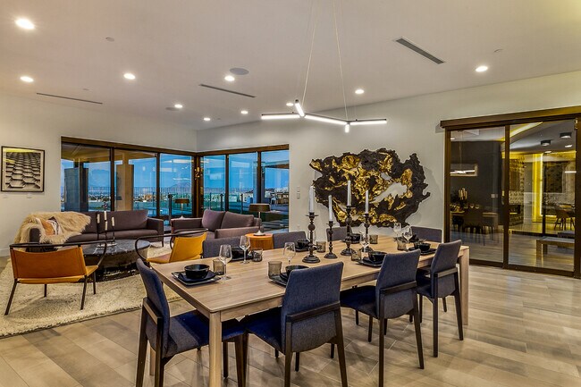 Building Photo - 2240 Sky Pointe Ridge Dr