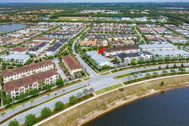 Building Photo - 7114 Edison Pl