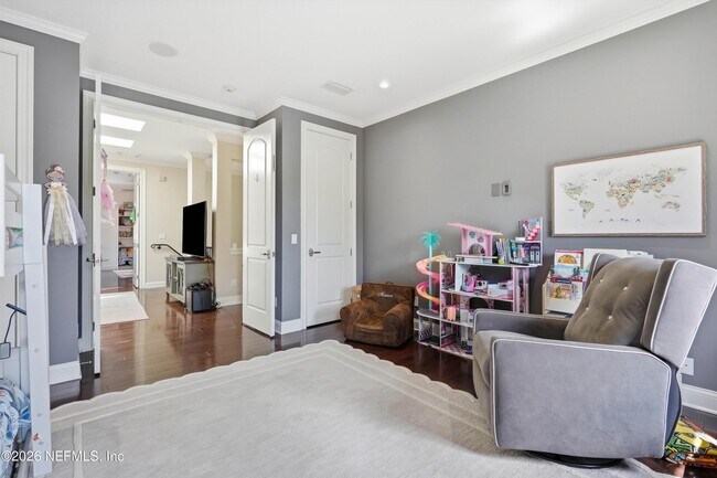 Building Photo - 4571 San Lorenzo Blvd